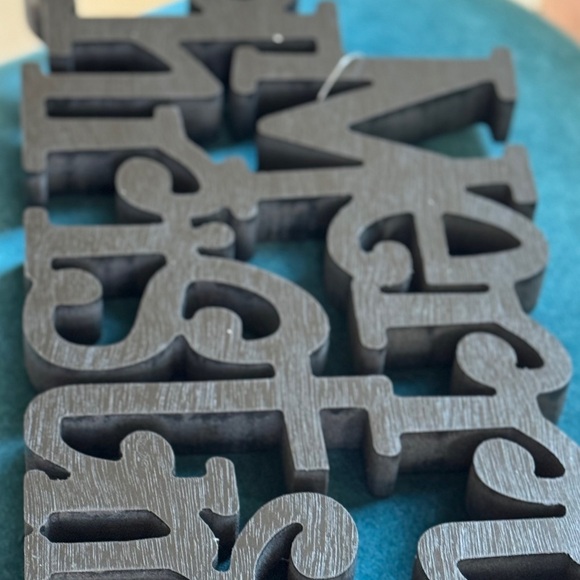 Wooden Script Merry Christmas sign in black shabby chic - Picture 7 of 12